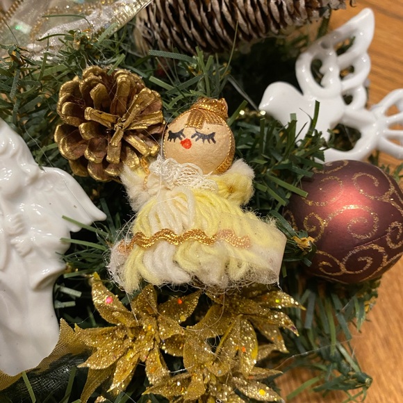 Vintage angel ornament wreath - Picture 4 of 14
